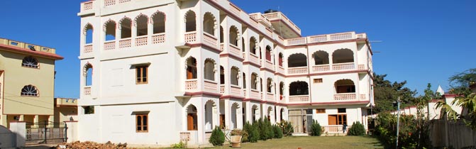 Hotel Pushkar Lake Palace Pushkar India